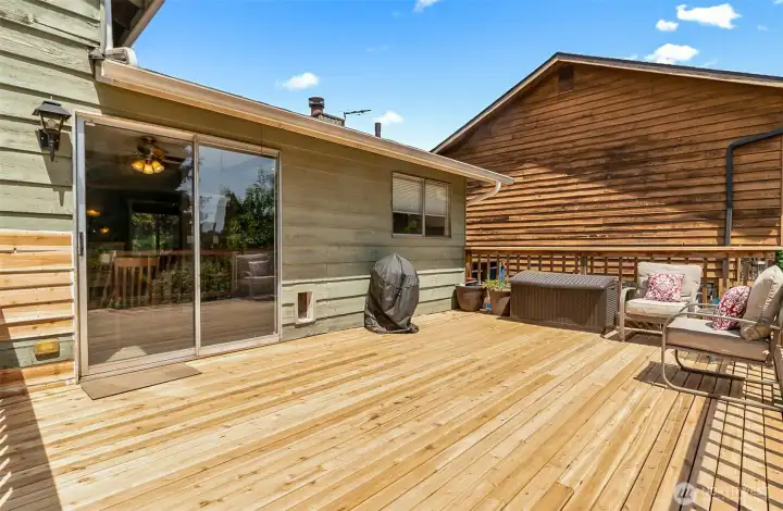 CHECK out THIS BRAND NEW deck space!!