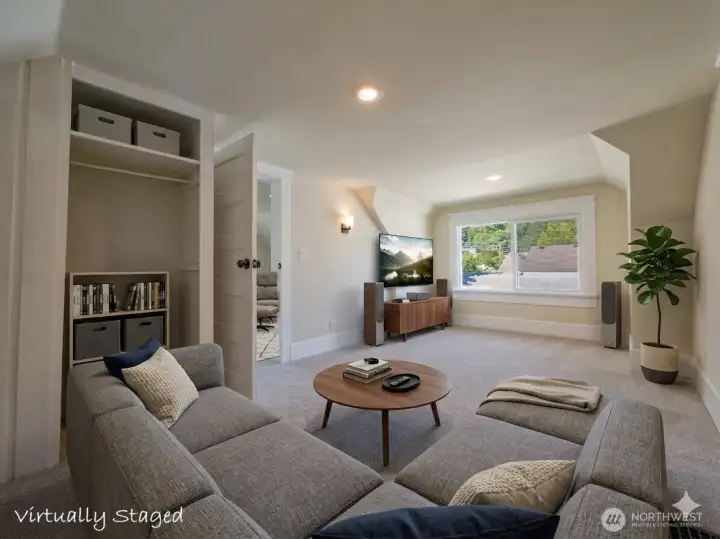 Bonus room (possible 4th bedroom) - virtually staged