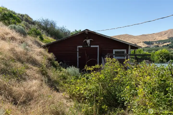 Barn Barn