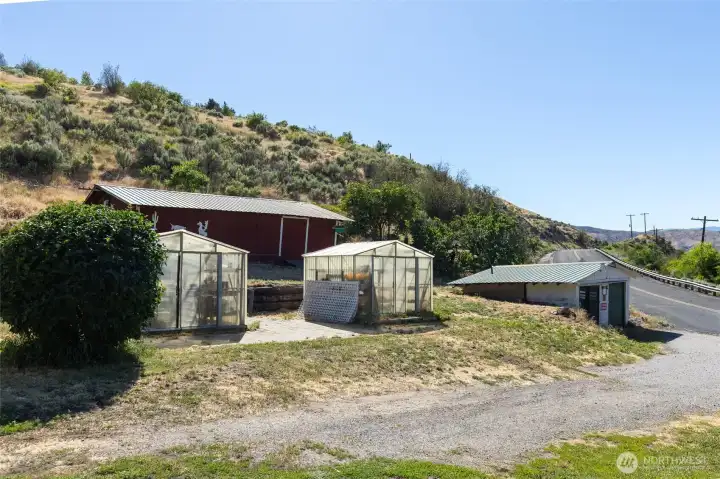 Greenhouses, barn and garage Greenhouses, barn and garage