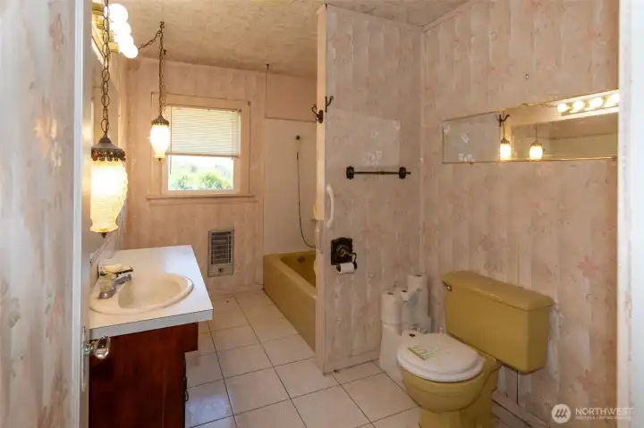 Main Bath Main Bath