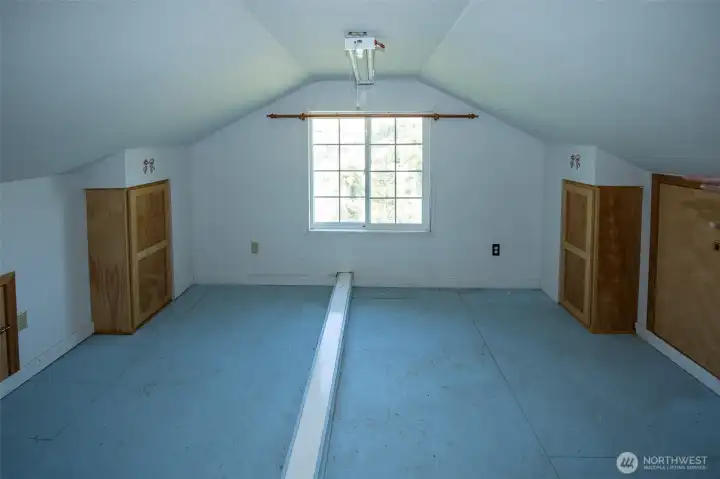 Upper Floor Upper Floor
