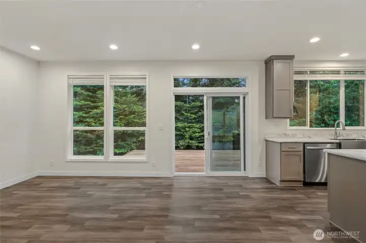 dining/kitchen