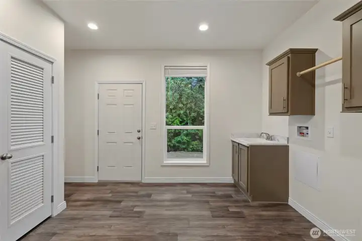utility/laundry room