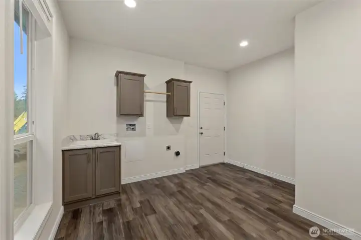 utility/laundry room
