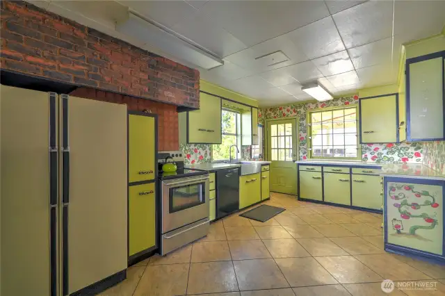 Open , bright kitchen