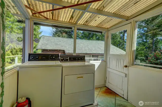 Laundry room off kitchen
