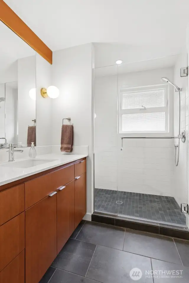 Primary suite en suite
