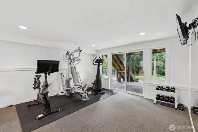 Lower level bonus room