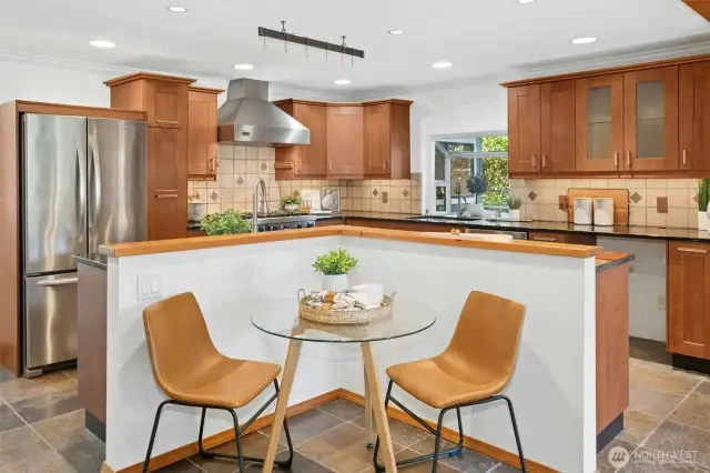 Kitchen with breakfast nook