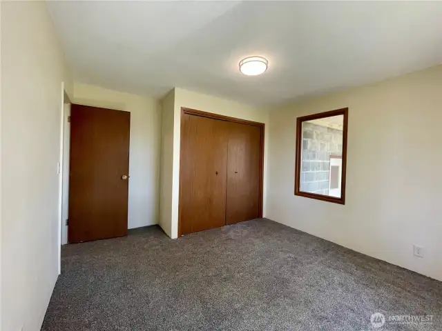 South bedroom.