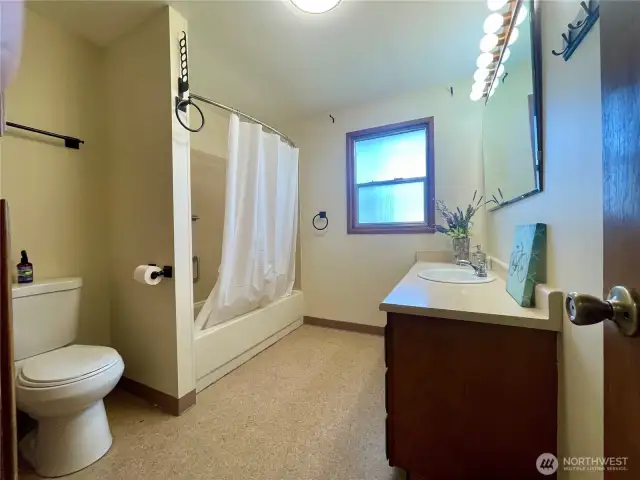 Full Bath.