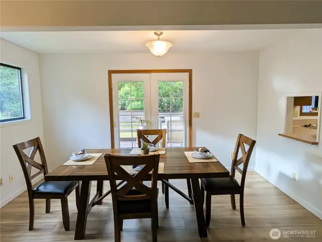 Large dining room. #2407 Elliott Ave NW, Olympia, WA 98502