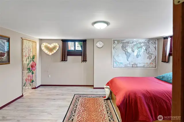 2nd downstairs bedroom
