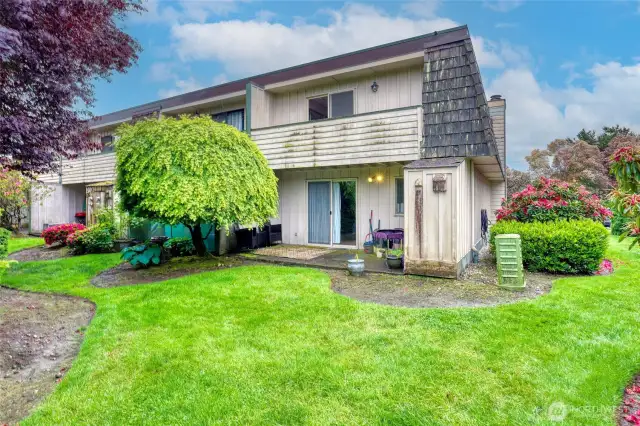 Beautifully landscaped grounds