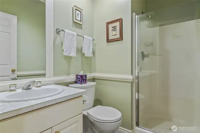 3/4 bathroom, main