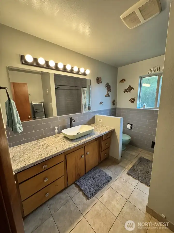 Large bathroom with so many upgrades!