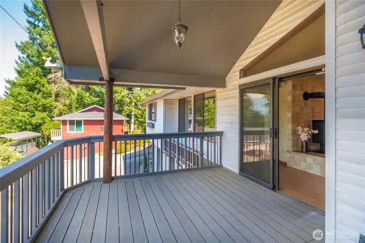 Trex decking on the deck.