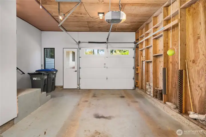This is the upper 1 car garage.