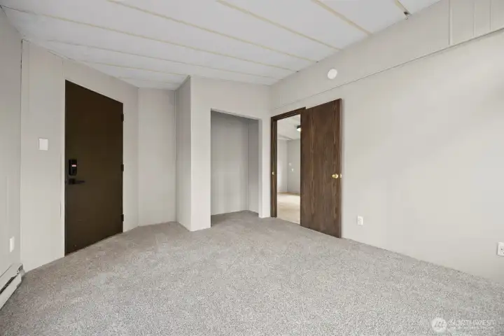 1st bedroom
