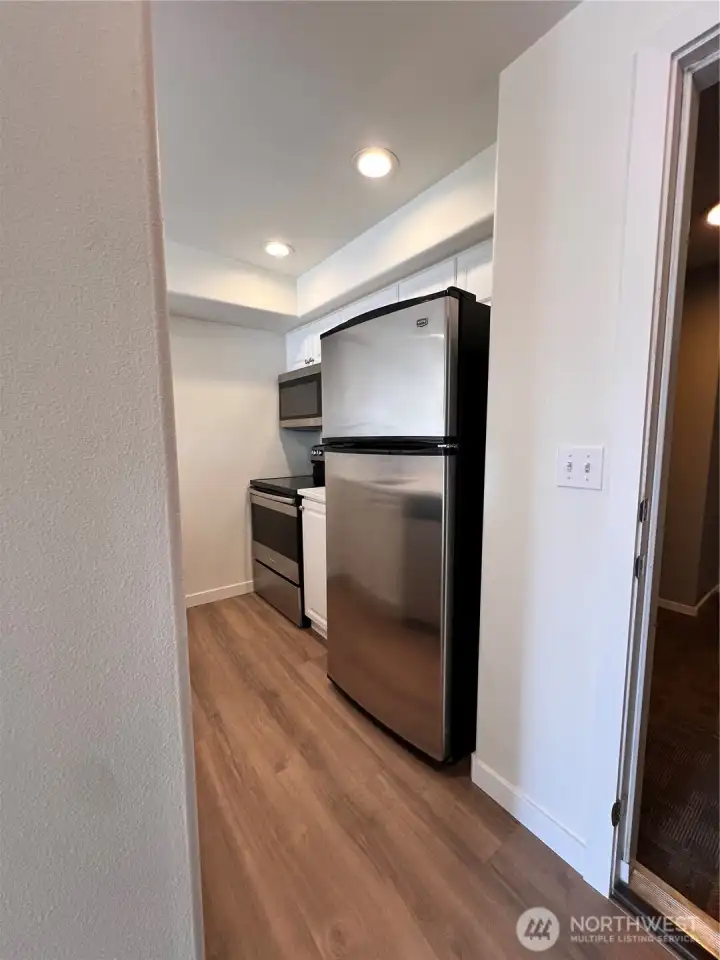 Large Full Size appliances