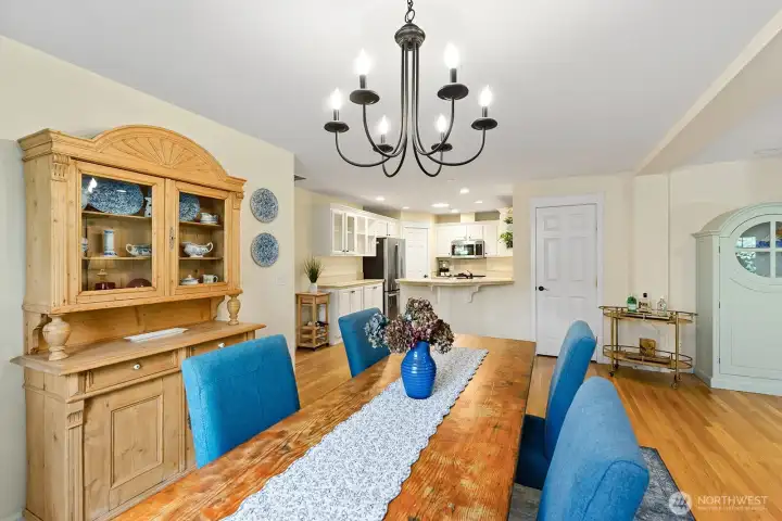 Ideal entertaining space!