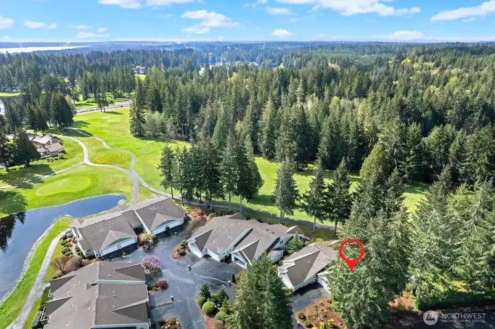 Enjoy resort-style living with golf, lake access, and community amenities.