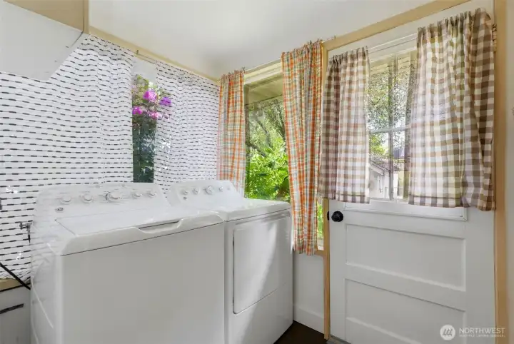 Laundry room located off the kitchen.