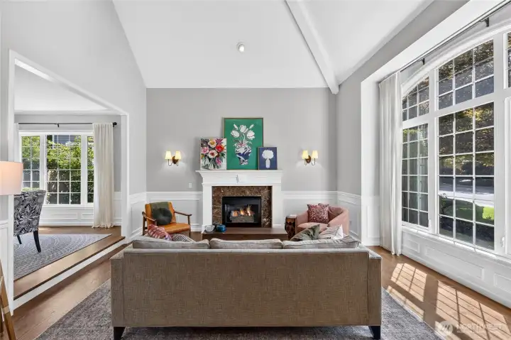 Elegant Living room that flows into Dining Room Elegant Living room that flows into Dining Room