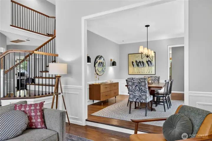 Elegant Living room that flows into Dining Room Elegant Living room that flows into Dining Room