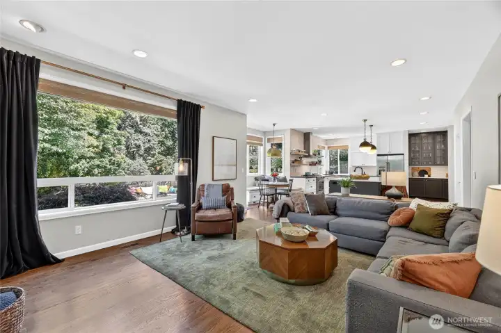 Expansive Family Room just off Kitchen Expansive Family Room just off Kitchen