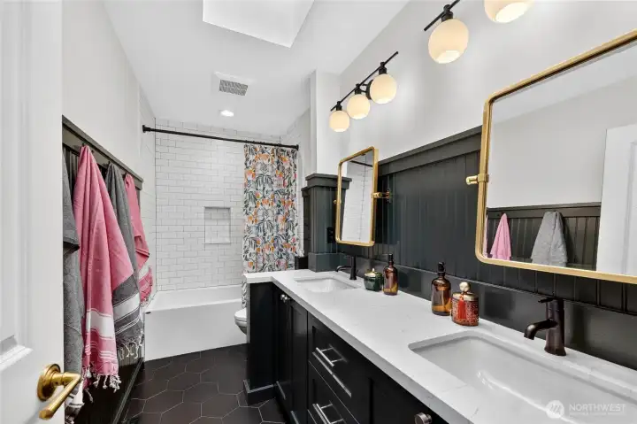 Fully remodeled Secondary Bath Fully remodeled Secondary Bath