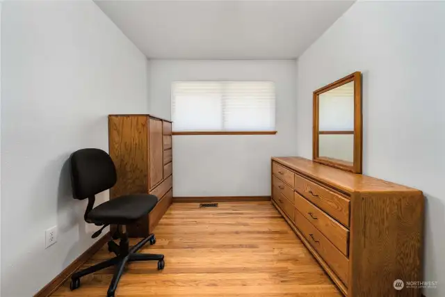 Bedroom 3 or Office Space
