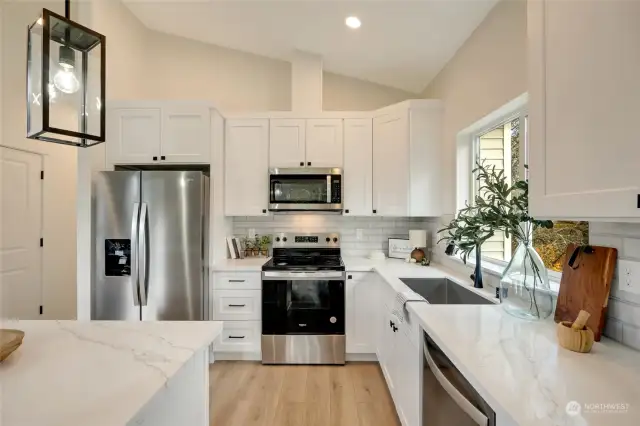 White shaker cabinets