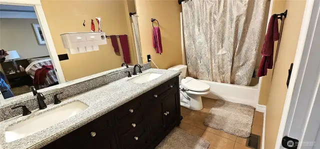 Primary bath