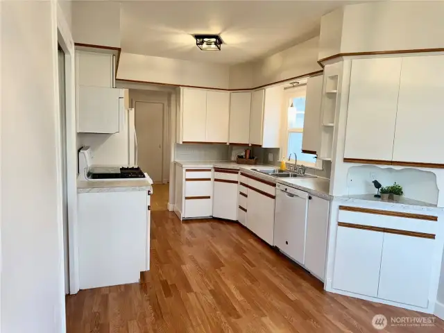 Spacious and freshly painted kitchen. New light fixtures.