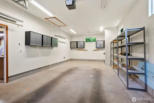 Large Finished Shop