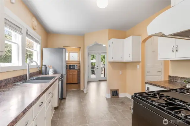 All appliances are newer
