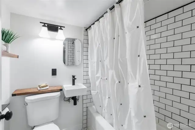 Full bath downstairs.