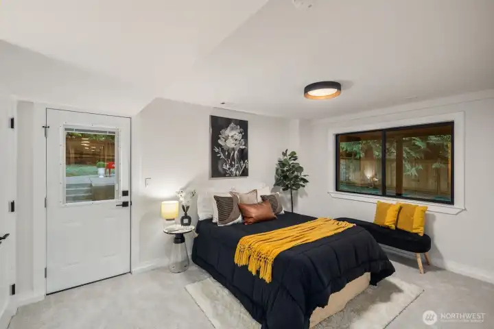 Exterior access to side yard