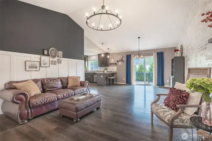 Vaulted ceilings and open concept