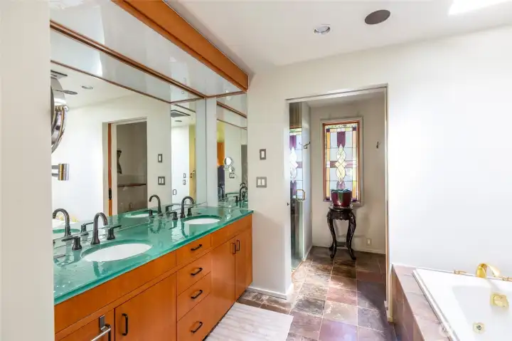 Main bathroom