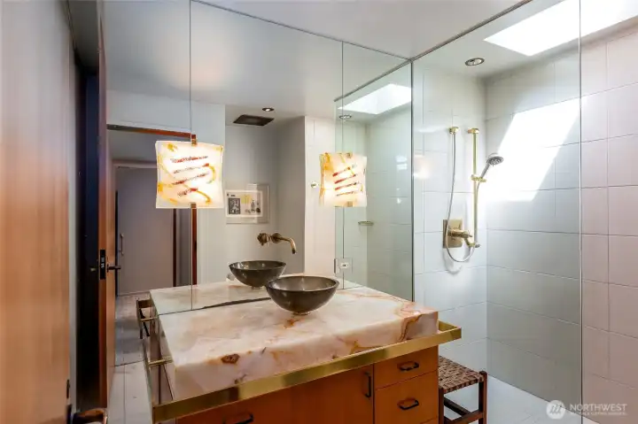 Guest bath ensuite