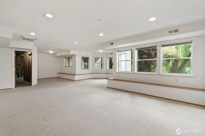 Whether used for hobbies, fitness, storage, recreation, or workshop space, the possibilities are endless