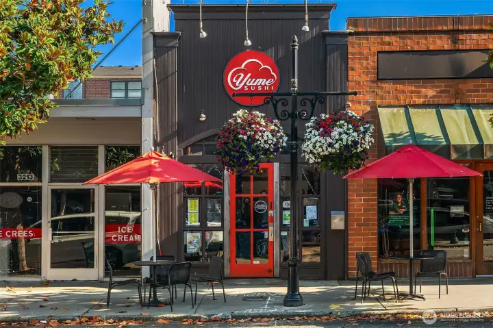 So many options for eateries. You could eat at a different spot every night of the week!