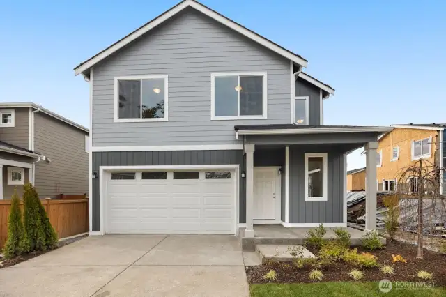 Photographs are for illustrative purposes only. Features, finishes, interior/exterior colors, landscaping and floorplan shown may vary from actual homes built.