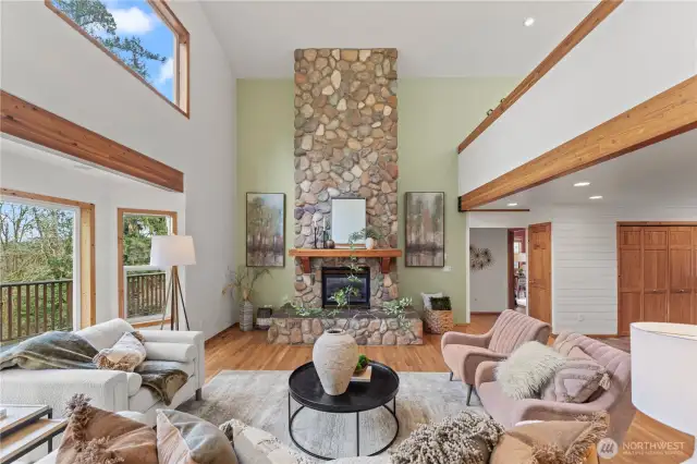 Open Concept Living, Dining and Kitchen Space with Easy Access to Outdoor Patio, All Inclusive Entertainiing