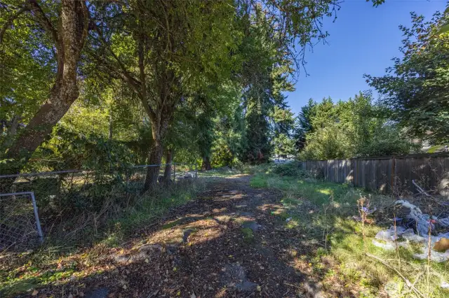 Partially cleared & level .89 acre parcel in Mukilteo ready to develop & awaiting your vision!