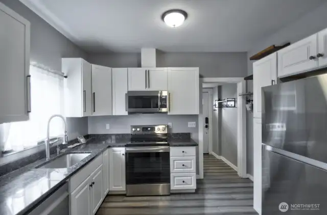 Kitchen with all appliances included