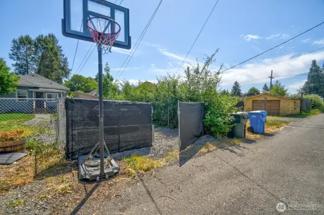Backyard entrance to driveway